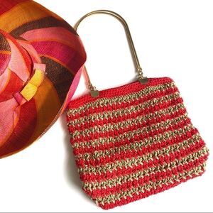 🎃SWEET VINTAGE RED & GOLD MACRAMÉ BAG